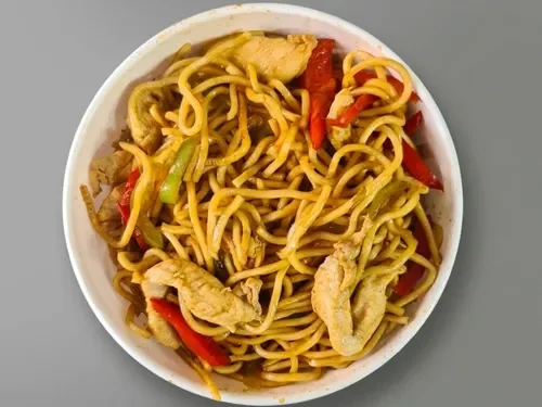 Tavuklu Noodle