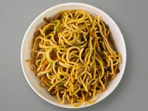 Sebzeli Noodle