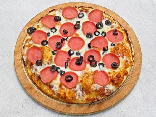 Salamlı & Zeytinli Pizza (Büyük Boy)