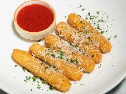 Kızarmış Mozarella Stick