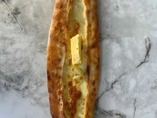 Peynirli Pide (Uzun)