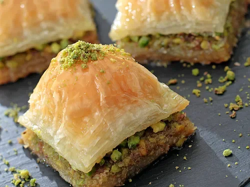 Fıstıklı Özel Kare Baklava (250 g)
