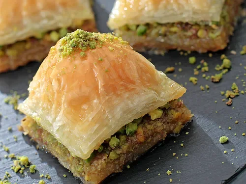 Fıstıklı Özel Kare Baklava (500 g)