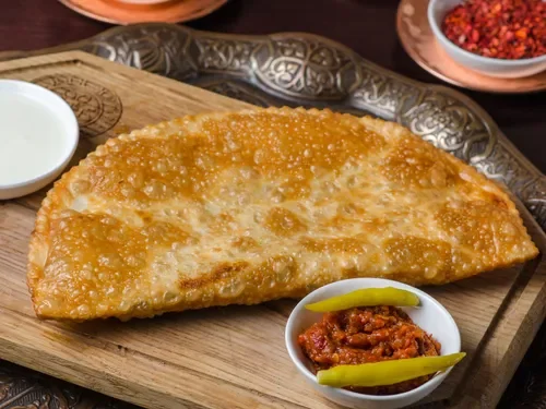 Kaşarlı Çi Börek (1 Adet)