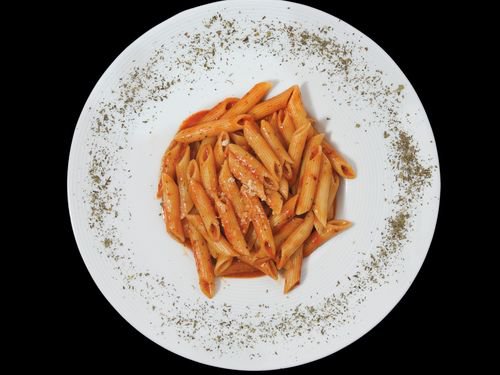 Domates Soslu Makarna