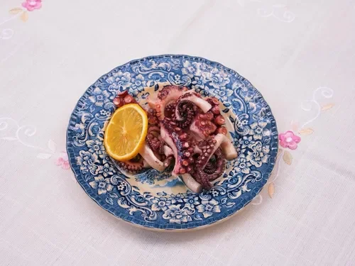 Ahtapot Salatası (100 g)