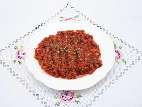 Acılı Ezme (200 g)