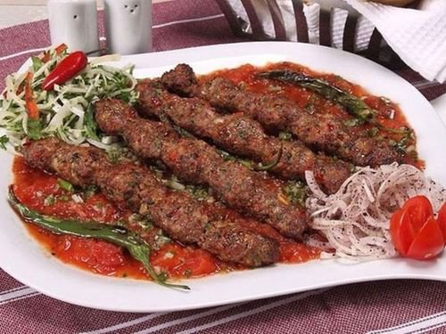 Altı Ezmeli Et Şiş