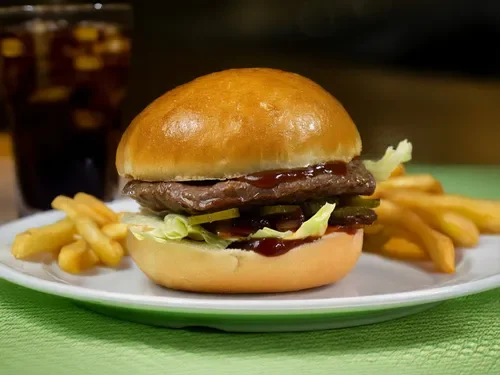Barbekü Burger Menü (100 g)