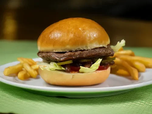 Hamburger (100 g)