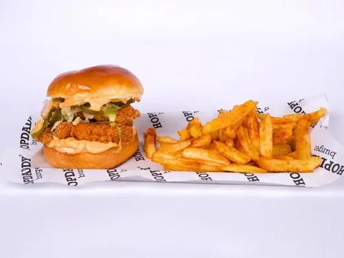 Hot Fried Chicken Burger (120 g)