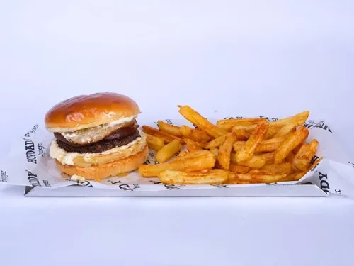 Kızarmış Ballı Ananaslı & Füme Peynirli Burger (120 g)