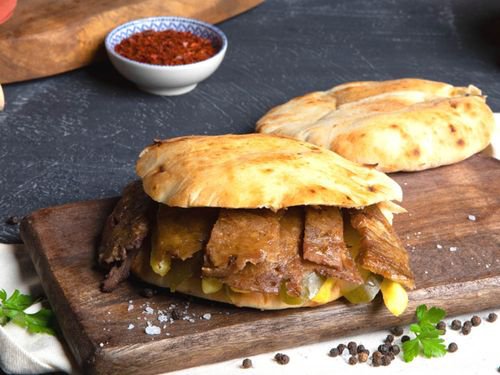 Tombik Ekmek Et Döner