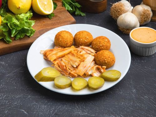 Tavuk Dönerli Falafel Porsiyon