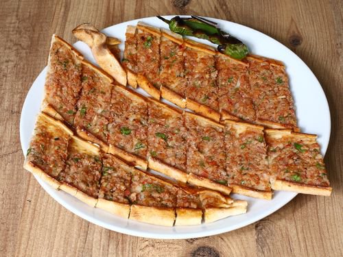 Kıymalı Pide