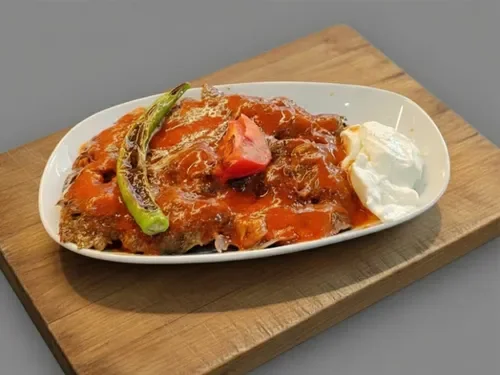 Et İskender (Et Dönerden) (100 g)