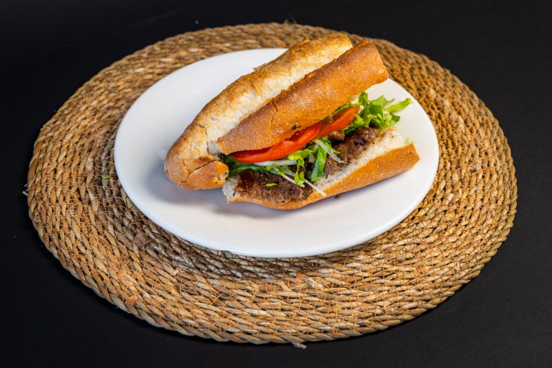 Yarım Ekmek Arası Et Döner