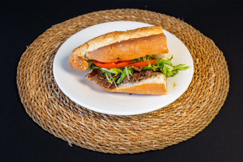 Yarım Ekmek Arası Et Döner
