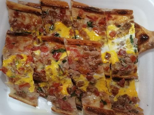 Kuşbaşılı Yumurtalı Pide