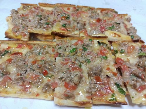 Kuşbaşılı Pide