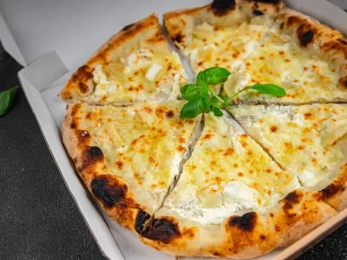 3 Peynirli Atak Pizza (Orta)