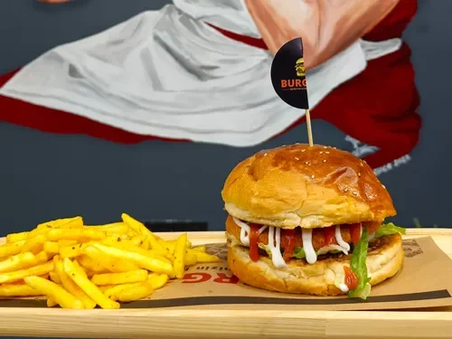 Bi's Tavuk Burger Menü