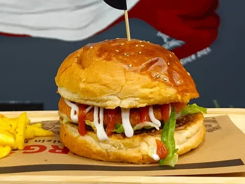 Bi's Tavuk Burger