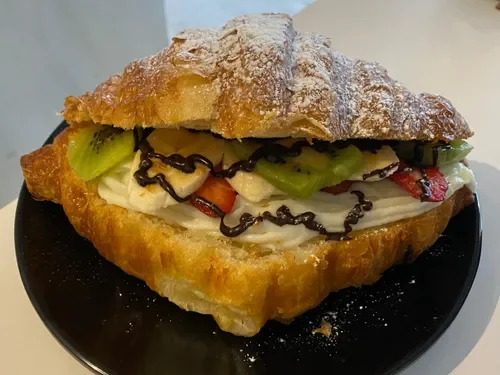 Tereyağlı Kruvasan (Tatlı)