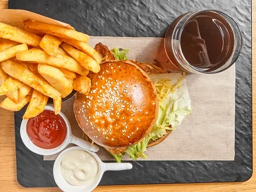 Yeşillikli Hamm Burger