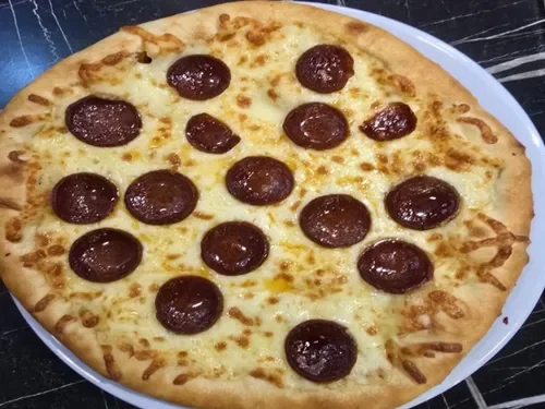 Yuvarlak Kaşarlı Sucuklu Pide