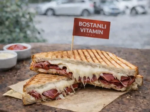 Pastırmalı Kaşarlı Tost Menü