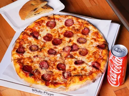 Büyük Boy Sucuklu Pizza Menü
