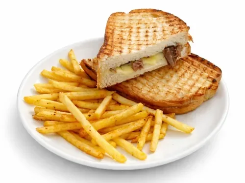 Ayvalık Ekmeğine Kavurma Kaşar Tost