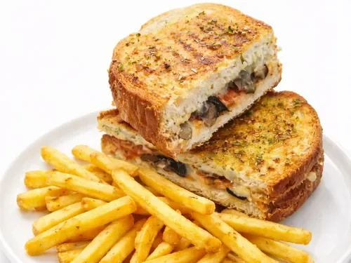Ayvalık Ekmeğine Mantarlı Tost