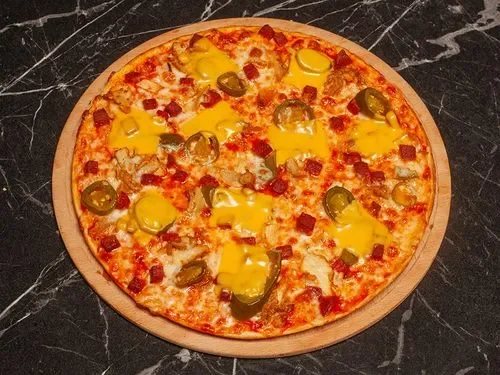Acılı Tavuk Gurme Pizza (Büyük Boy)(38 cm)