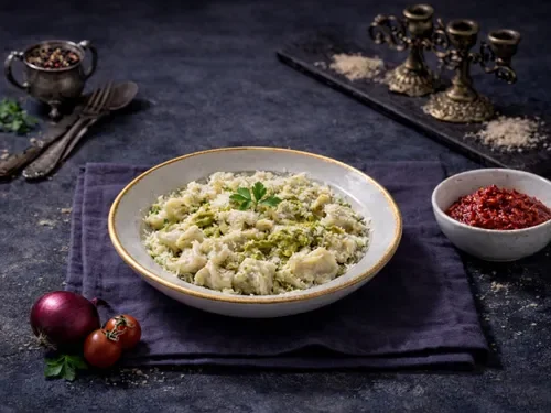 Üç Peynirli Kremalı Mantı