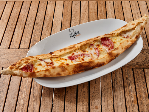 Salamlı Pide