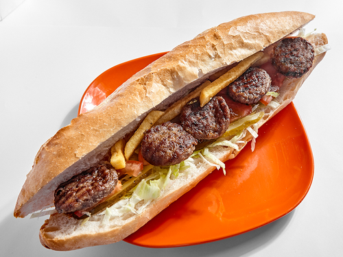 Tam Ekmek Köfte