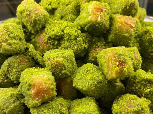 Fıstık Küpü (1 kg)