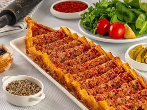Kıymalı Pide