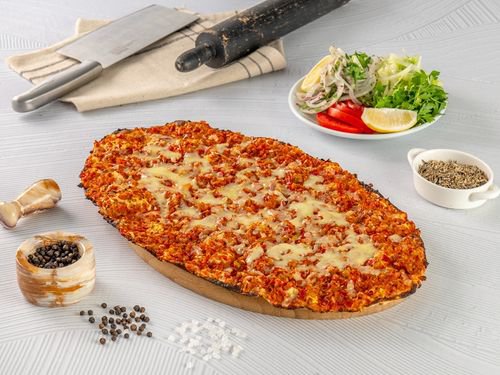 Kaşarlı Lahmacun