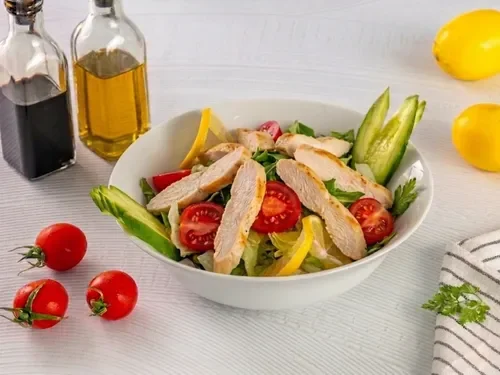 Tavuklu Salata