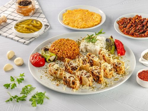 Kaşarlı Fırın Beyti Kebap