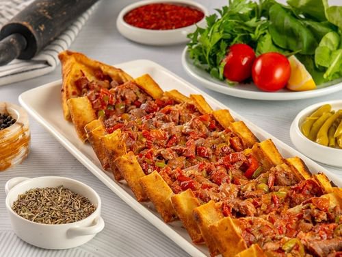 Kuşbaşılı Pide