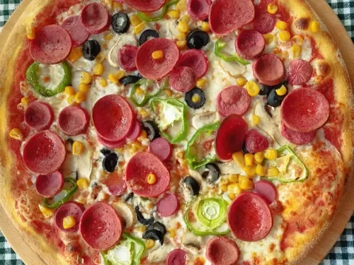 Karışık Pizza (Orta Boy)