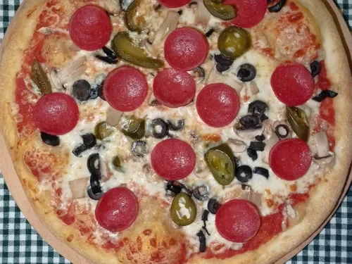 Acılı Pizza (Orta Boy)