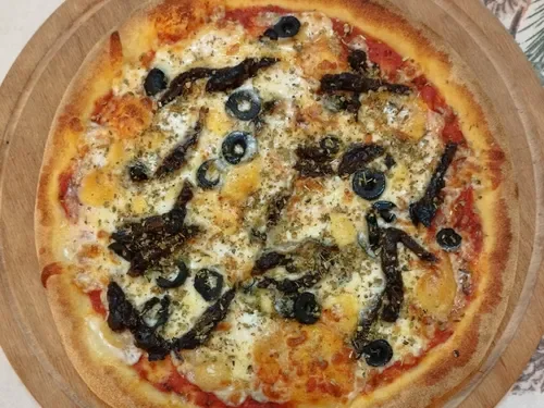 Akdeniz Pizza (Büyük Boy)