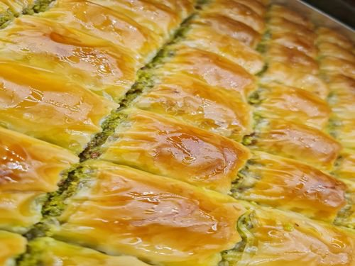 Güllüoğlu Fıstıklı Dolama (1 kg)