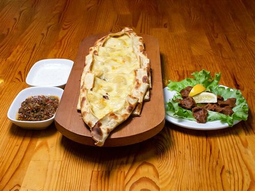 Kaşarlı Pide