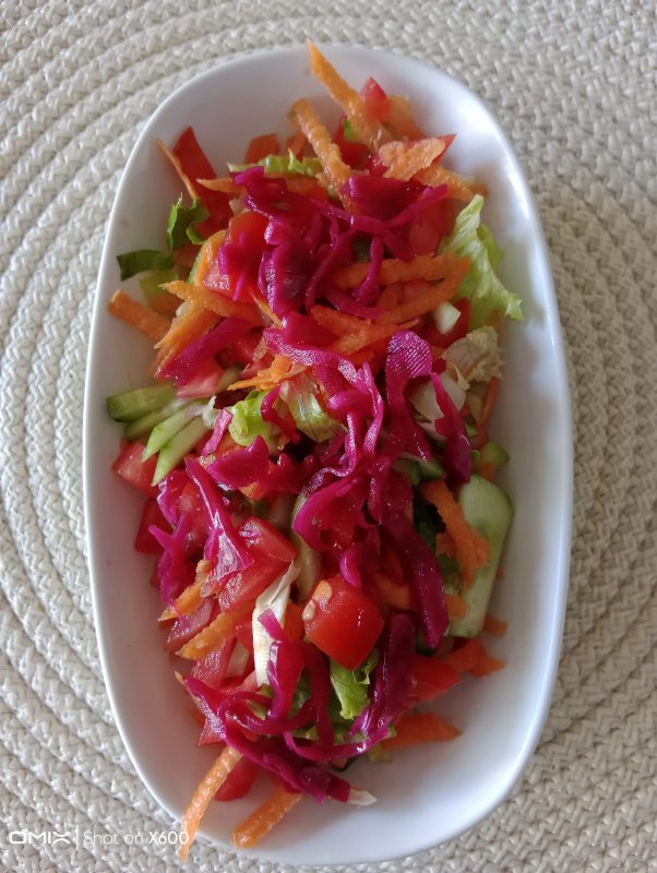 Mevsim Salata